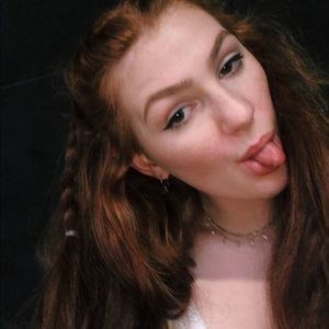 Meet your Posher, Catie